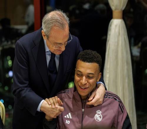 再现神射手,风华,昨日两战全,米兰体育会员登录入口,H5米兰体育官网,米兰体育